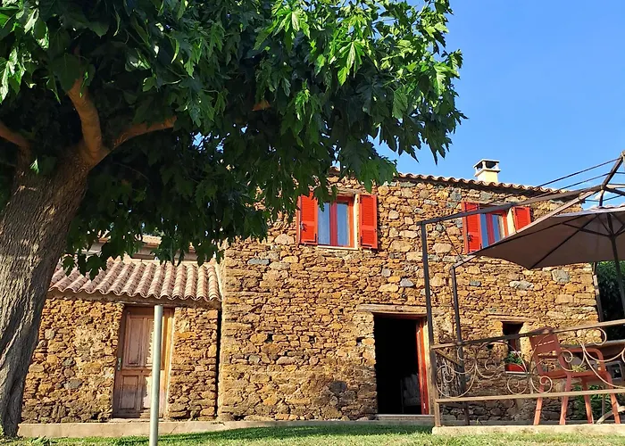 A Casuccia - Maison Traditionnelle Corse Avec Piscine Privee *